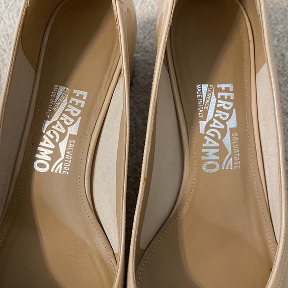 Ferragamo shoes - Picture 3 of 7